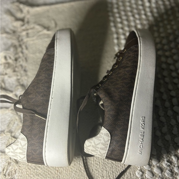 Michael Kors casual shoes - Picture 8 of 9